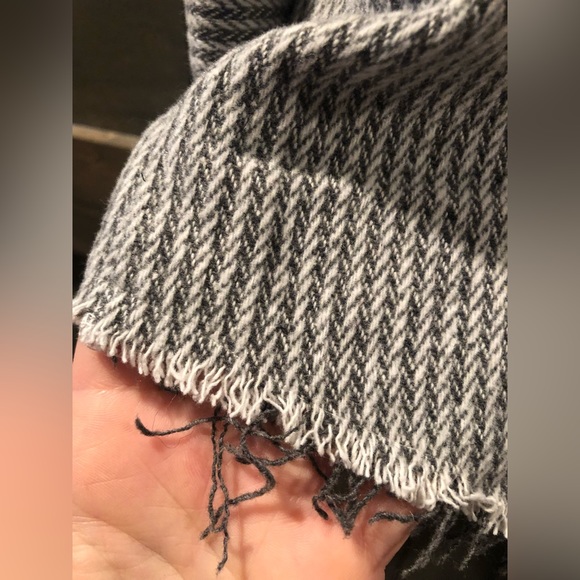 Shacket - Picture 5 of 5